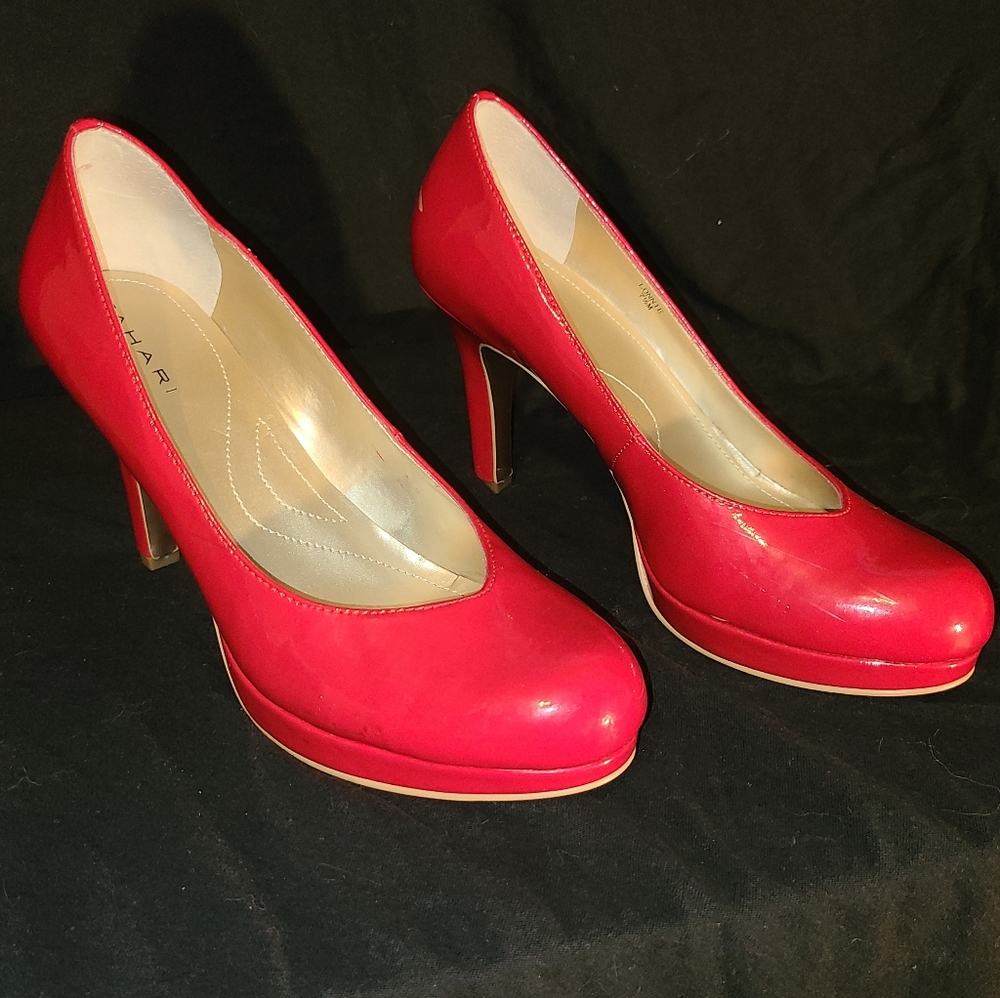 Tahari red pumps size 7.5